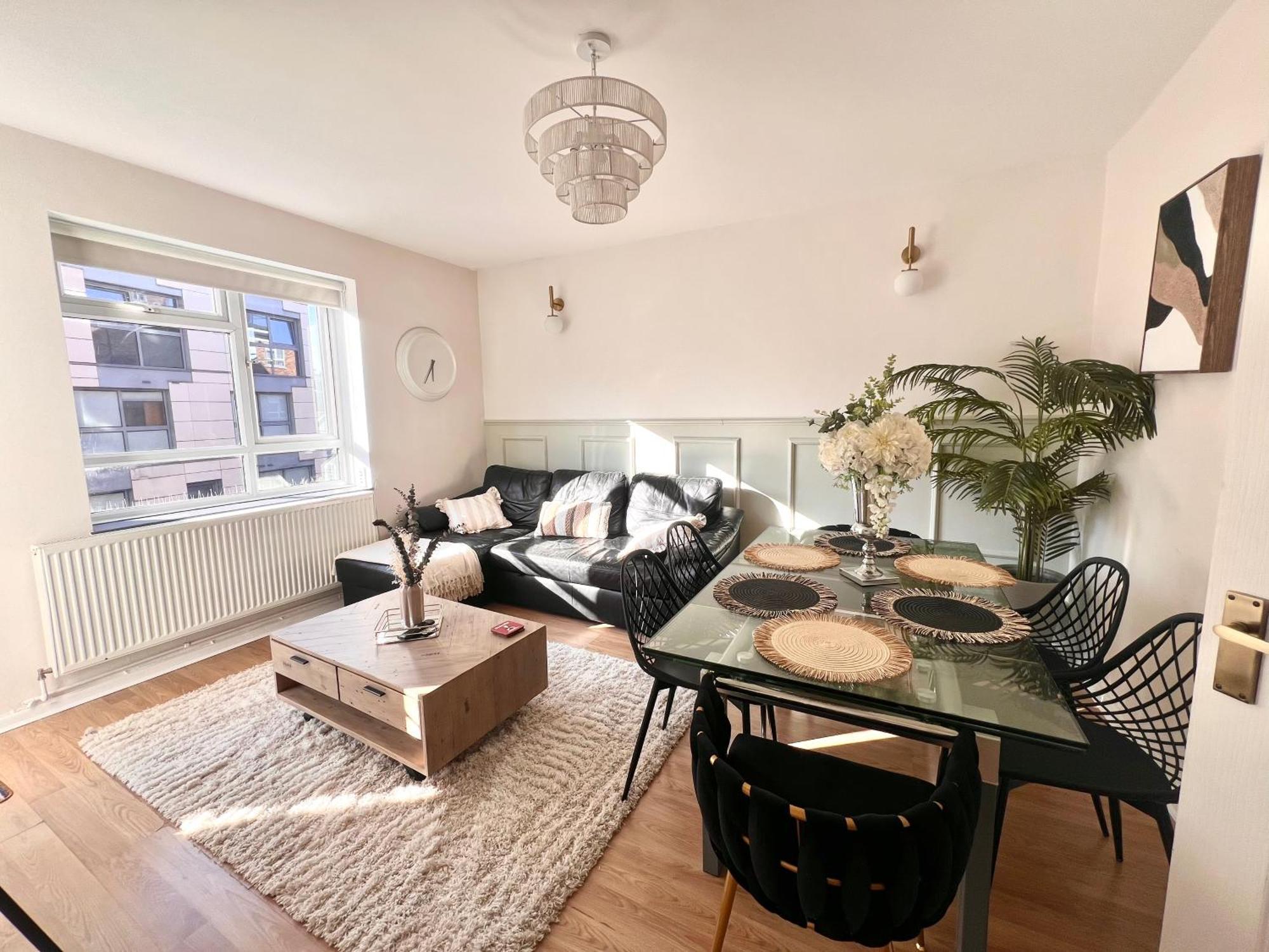 Appartamento 3 Minutes To Tower Of Trendy Shoreditch Recently Refurbished 3 Bedrooms Sleeps 8 *