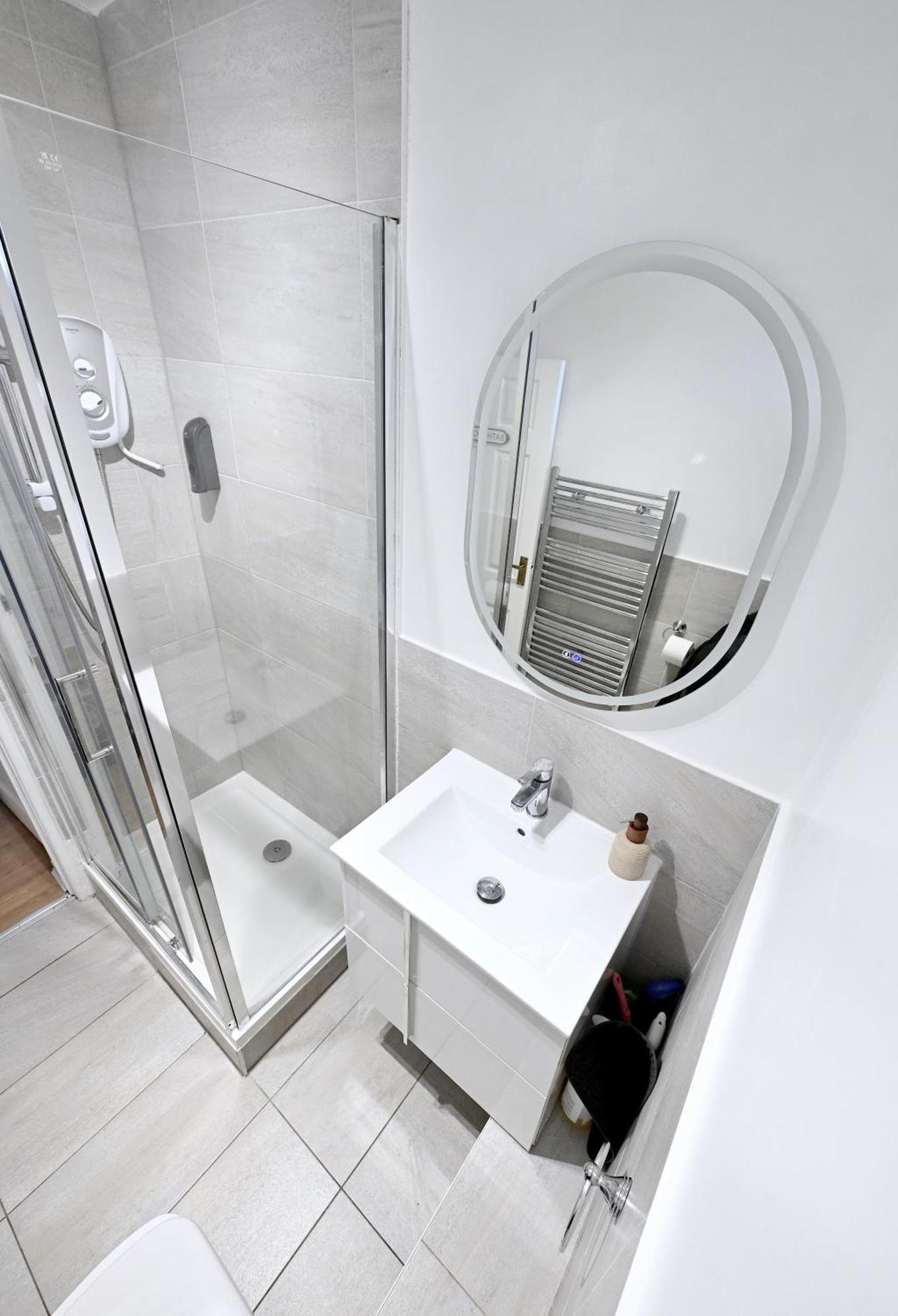 3 Minutes To Tower Of Trendy Shoreditch Recently Refurbished 3 Bedrooms Sleeps 8 Londra
