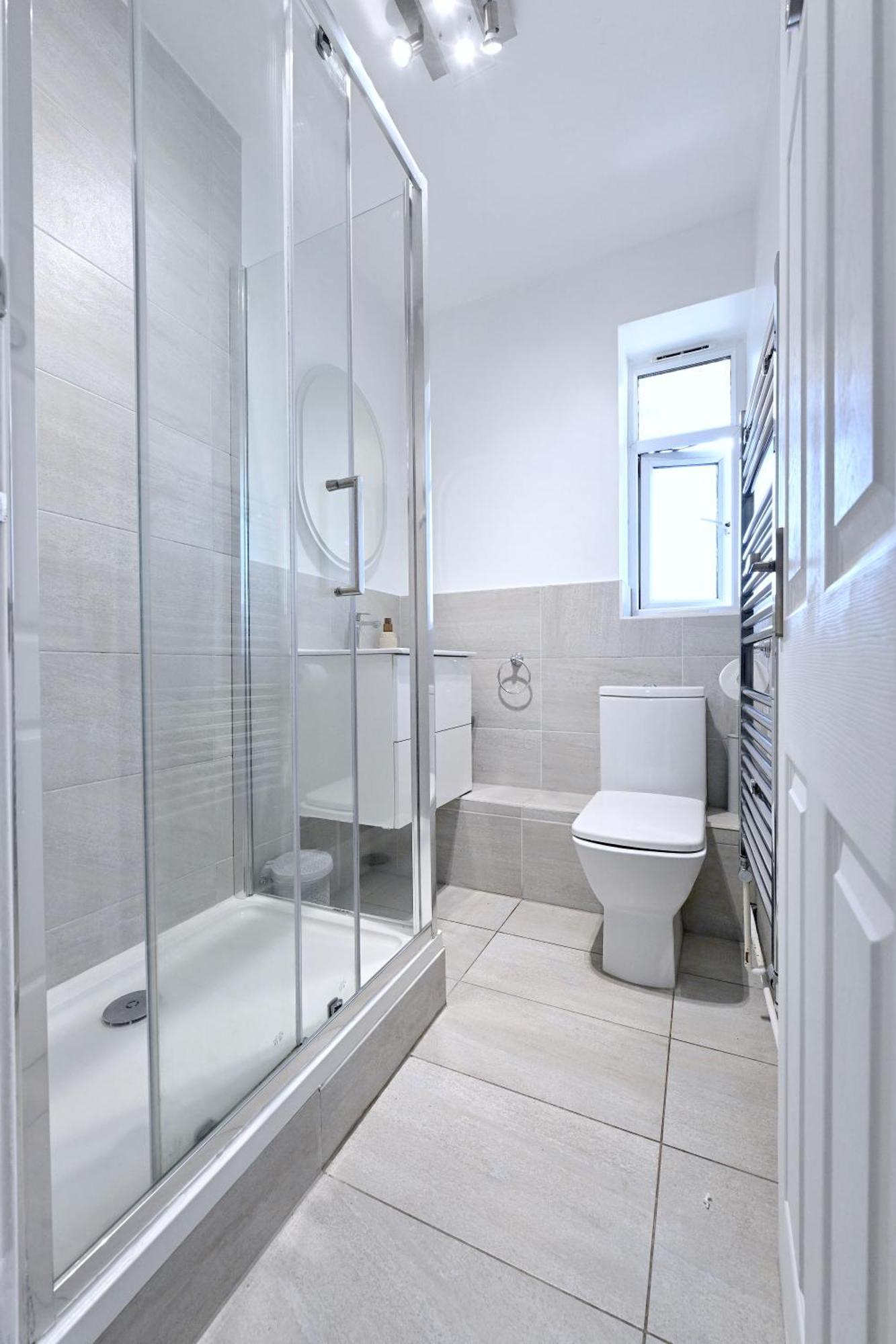 Appartamento 3 Minutes To Tower Of Trendy Shoreditch Recently Refurbished 3 Bedrooms Sleeps 8 *